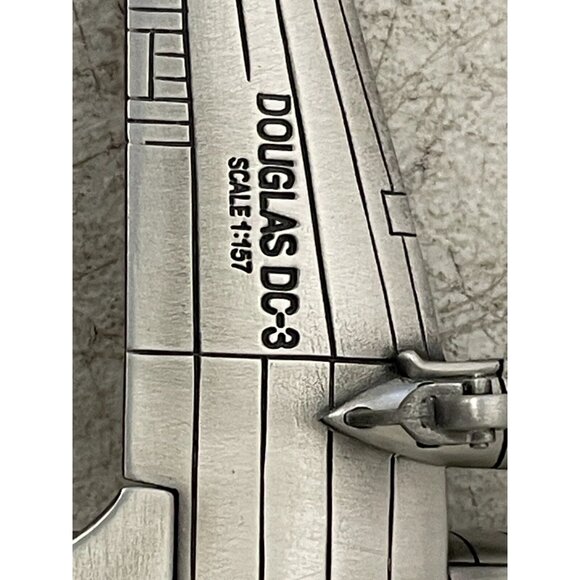 Lot of 2 Danbury Mint Boeing 707 Pewter Great Aircraft of History - Scale 1:247 - Picture 13 of 16